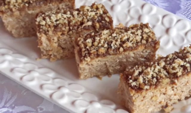 apple walnut cake