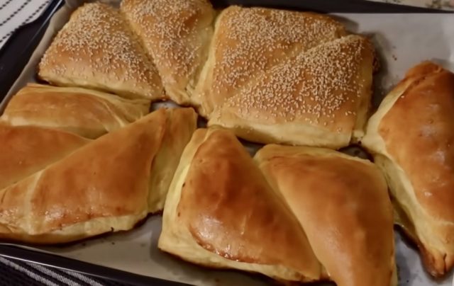 печива со сирење
