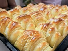 Најмеки домашни кроасани: воздушести, слоевити и совршени за појадок lisnati kroasani so sirenje